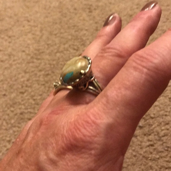 Ring - Picture 5 of 5